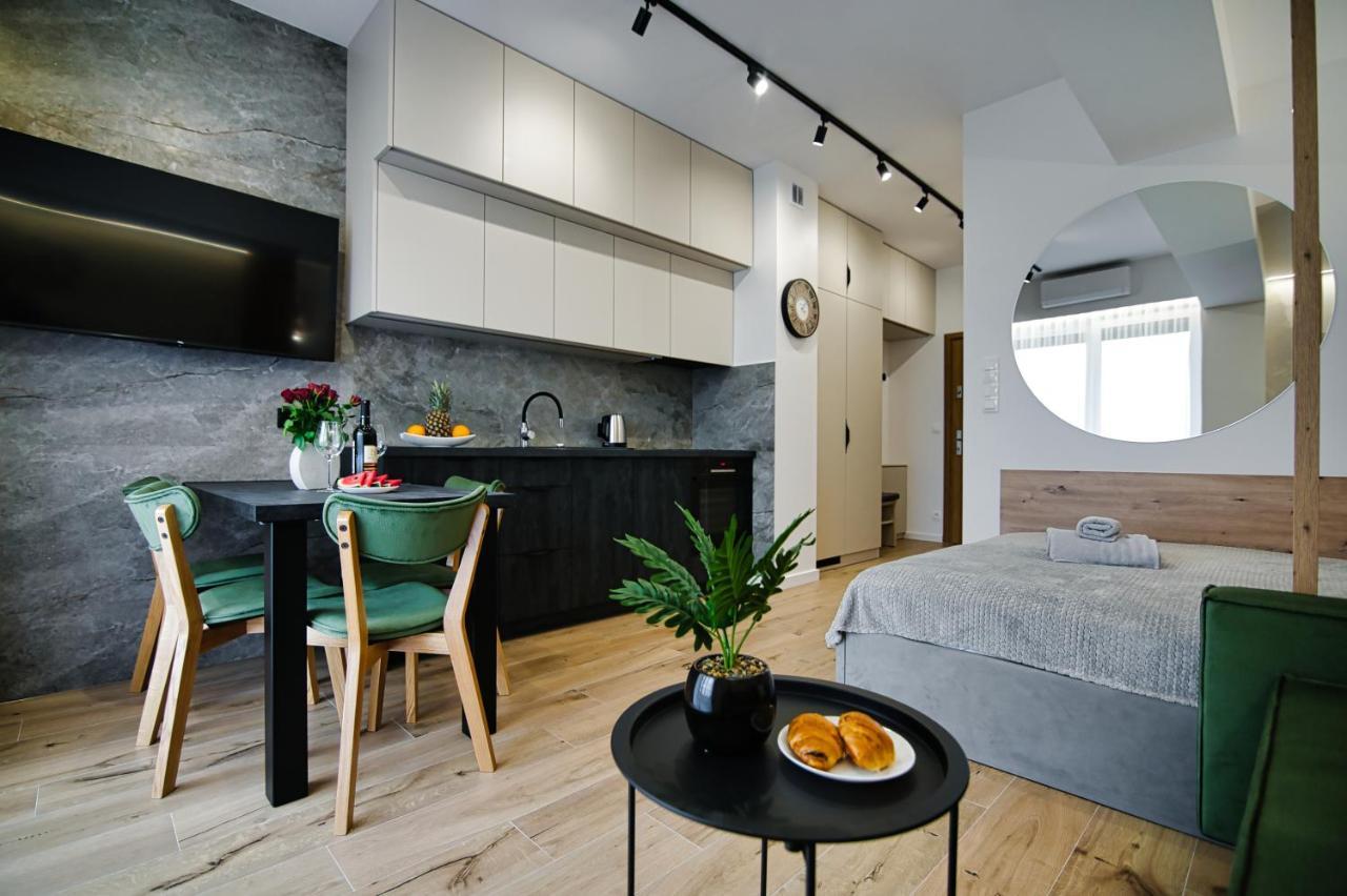 Good Rest In 52 Appartement Zator Buitenkant foto